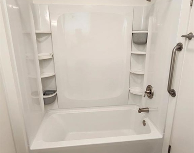 1809 Fern Street - Photo Thumbnail 7