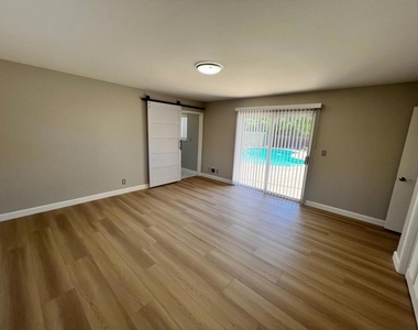20607 Russell Lane - Photo Thumbnail 11