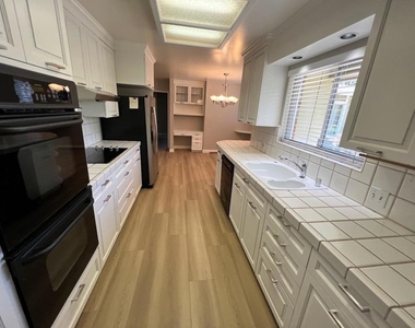 20607 Russell Lane - Photo Thumbnail 2