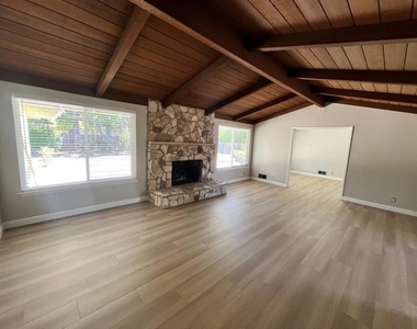 20607 Russell Lane - Photo Thumbnail 8
