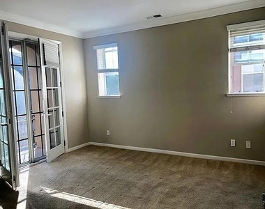 770 Adeline Avenue - Photo Thumbnail 4