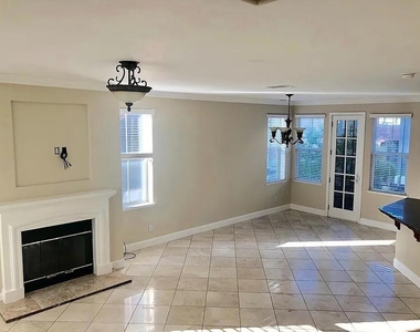 770 Adeline Avenue - Photo Thumbnail 6