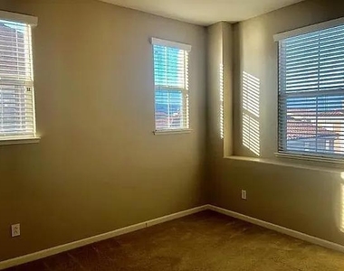 770 Adeline Avenue - Photo Thumbnail 3