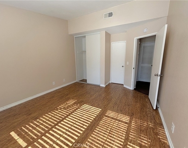 8167 Vineyard - Photo Thumbnail 12