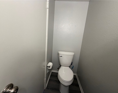 14610 Green River - Photo Thumbnail 9