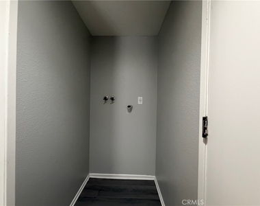 14610 Green River - Photo Thumbnail 12