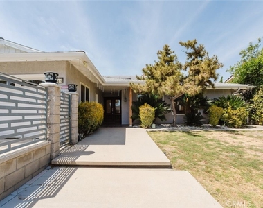 17419 Blackhawk Street - Photo Thumbnail 1