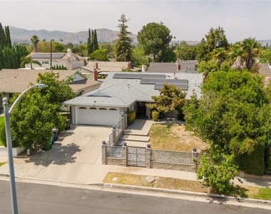 17419 Blackhawk Street - Photo Thumbnail 10