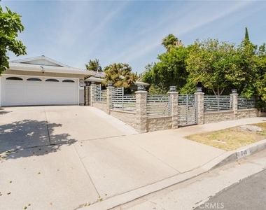 17419 Blackhawk Street - Photo Thumbnail 2