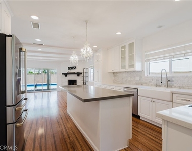 17419 Blackhawk Street - Photo Thumbnail 26