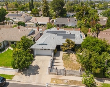 17419 Blackhawk Street - Photo Thumbnail 6