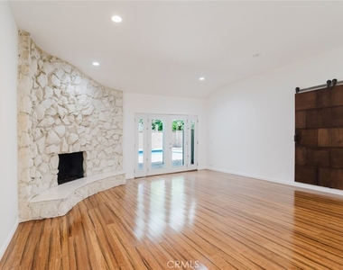 17419 Blackhawk Street - Photo Thumbnail 29