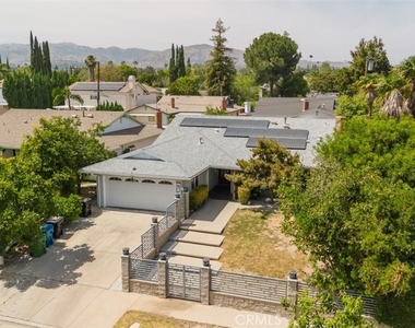 17419 Blackhawk Street - Photo Thumbnail 11