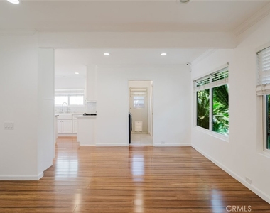 17419 Blackhawk Street - Photo Thumbnail 14