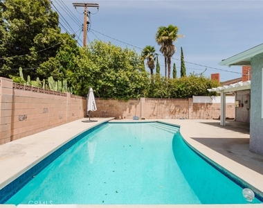 17419 Blackhawk Street - Photo Thumbnail 52
