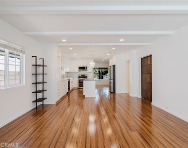 17419 Blackhawk Street - Photo Thumbnail 25