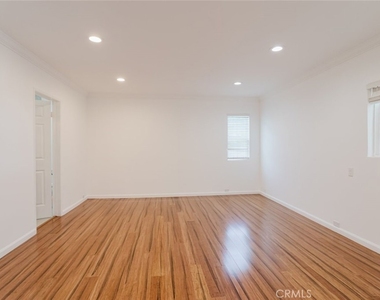 17419 Blackhawk Street - Photo Thumbnail 42