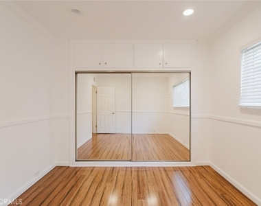 17419 Blackhawk Street - Photo Thumbnail 36