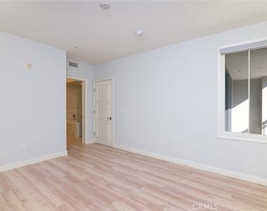 268 Caruso Avenue - Photo Thumbnail 21