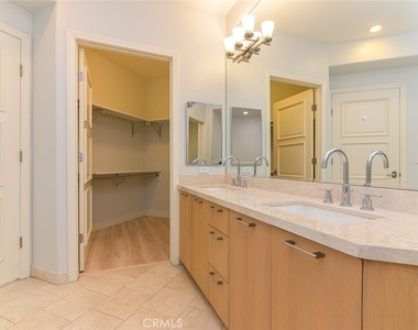 268 Caruso Avenue - Photo Thumbnail 24