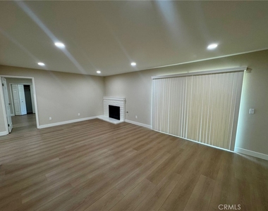 357 N Vermont Avenue - Photo Thumbnail 12