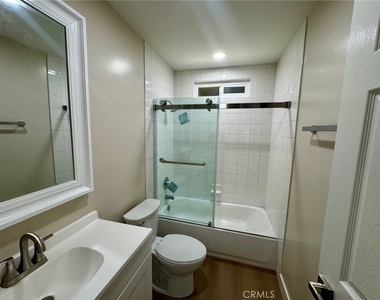 357 N Vermont Avenue - Photo Thumbnail 10