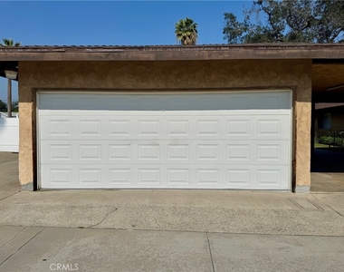 357 N Vermont Avenue - Photo Thumbnail 15
