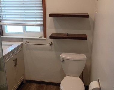947 E Cypress Avenue - Photo Thumbnail 27