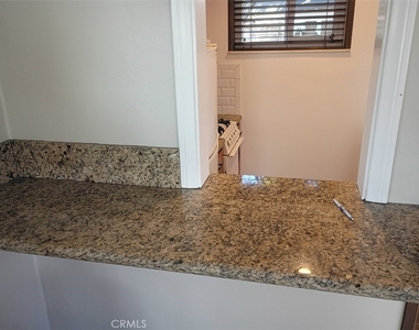 947 E Cypress Avenue - Photo Thumbnail 14