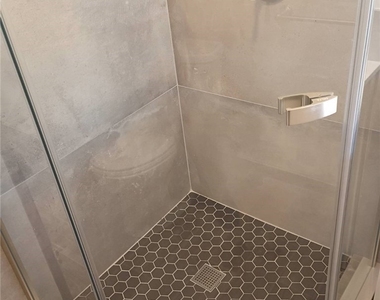 947 E Cypress Avenue - Photo Thumbnail 23