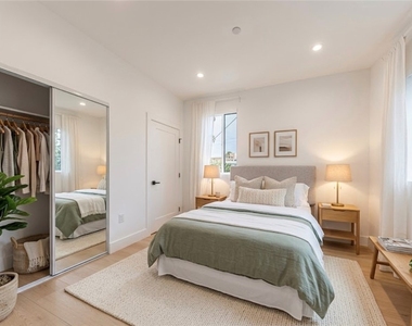 1065 S Corning Street - Photo Thumbnail 4