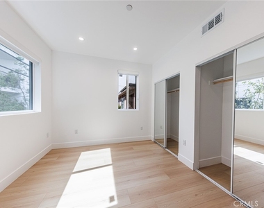 1065 S Corning Street - Photo Thumbnail 24