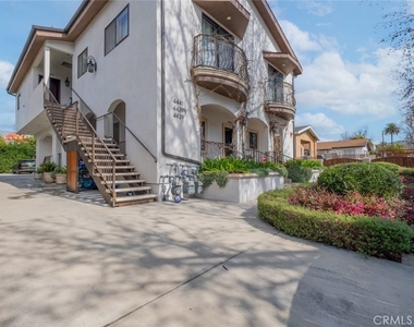 4441 Alumni Avenue - Photo Thumbnail 2