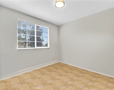 1522 Sunbluff Drive - Photo Thumbnail 25