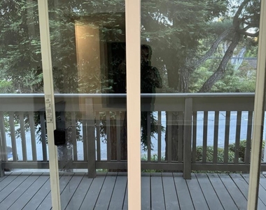 1241 Homestead Ave - Photo Thumbnail 13