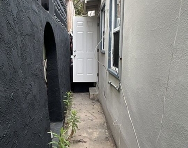 27 Eastwind Street - Photo Thumbnail 12