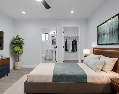 1518 1/4 Stearns Drive - Photo Thumbnail 14
