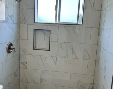 346 S Van Ness Avenue - Photo Thumbnail 15