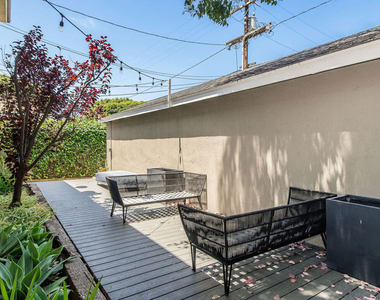 2115 Ocean Park Boulevard - Photo Thumbnail 15
