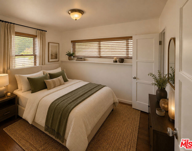 2115 Ocean Park Boulevard - Photo Thumbnail 9