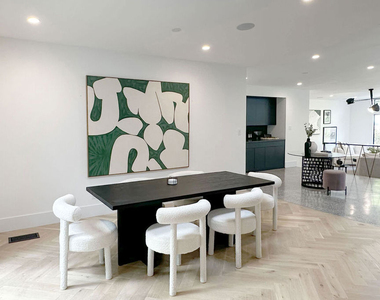 1541 Rising Glen Road - Photo Thumbnail 5