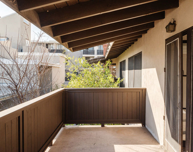 1147 Horn Avenue - Photo Thumbnail 3