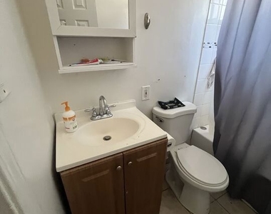946 S Kingsley Drive - Photo Thumbnail 7