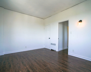 1201 N Crescent Heights Boulevard - Photo Thumbnail 5