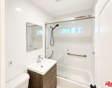 6853 Alta Loma Terrace - Photo Thumbnail 4