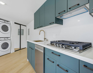 12425 Texas Avenue - Photo Thumbnail 2