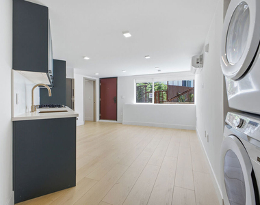12425 Texas Avenue - Photo Thumbnail 4