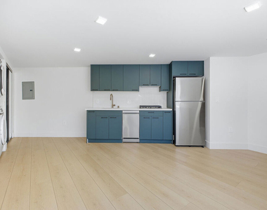 12425 Texas Avenue - Photo Thumbnail 1