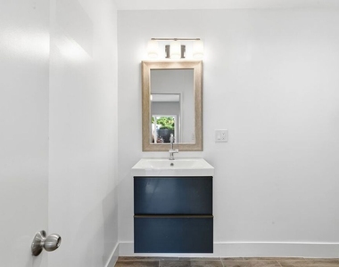 14141 Gault Street - Photo Thumbnail 19