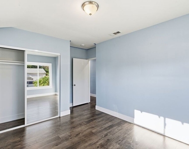 14141 Gault Street - Photo Thumbnail 16
